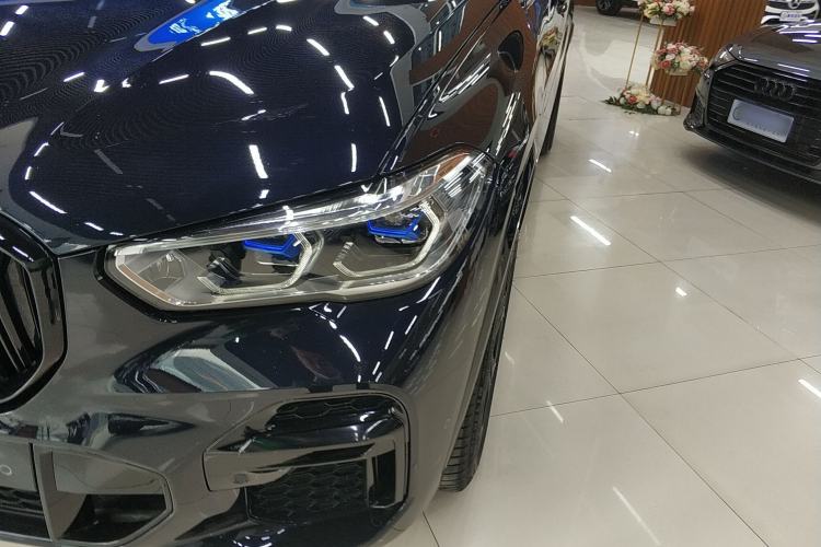 Used BMW X5 2022 Restyled xDrive 40Li Luxury Edition M Sport Package
