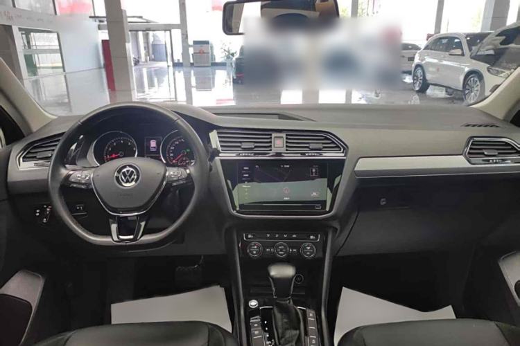 Used Volkswagen Tiguan L 2021 330TSI Automatic Two-Wheel Drive Smart Edition
