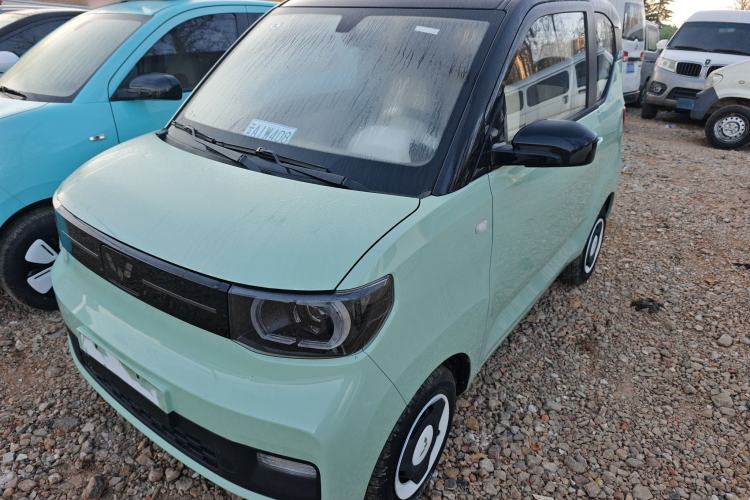 Used Wuling Hongguang MINIEV 2021 Macaron Sandwich Model 120 km Lithium NMC