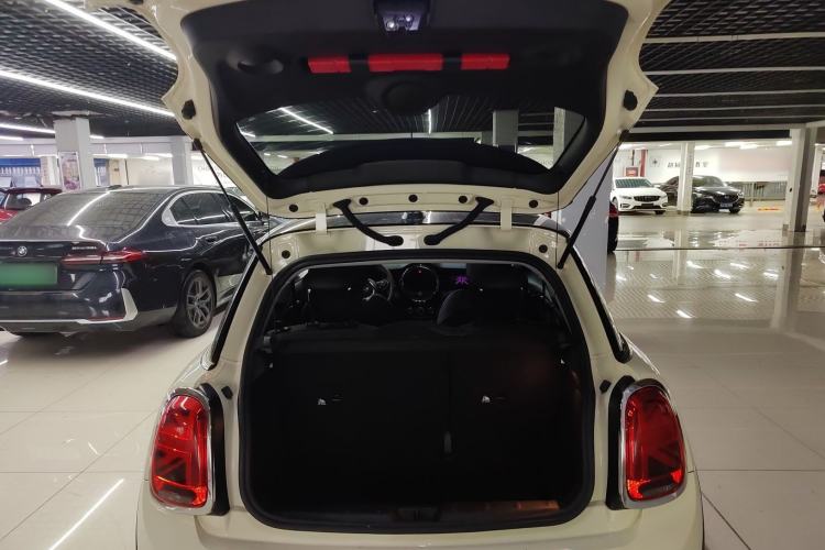 Used  MINI 2021 1.5T COOPER Classic Edition