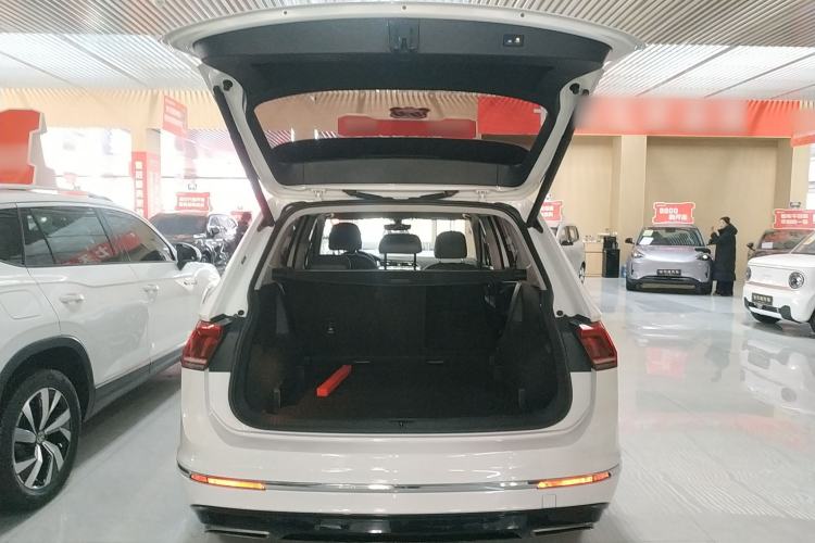 Used Volkswagen Tiguan L 2019 330TSI Automatic Two-Wheel Drive R-Line Flagship Edition China V Standard