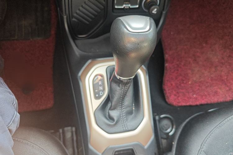 Used  Renegade 2018 Connected Large Screen Version 180T Automatic High-Energy Edition