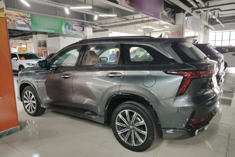 Used Changan CS75 PLUS 2024 3rd Generation Champion Edition 2.0T Intelligent Drive Performance Model
