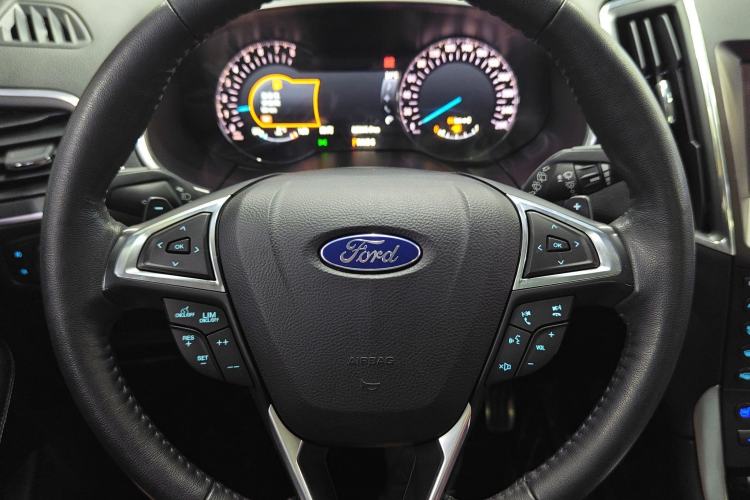 Used Ford Edge 2018 EcoBoost 245 Four-Wheel Drive Titanium 7-Seater
