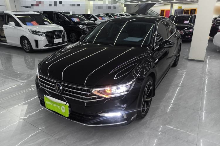 Used Volkswagen Magotan 2023 2 Million Units Commemorative Edition 330TSI DSG Luxury Version