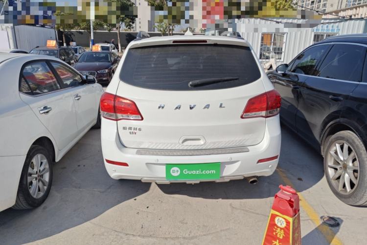 Used Haval H6 2015 Upgraded Model 1.5T Manual Two-Wheel Drive Urban Version
