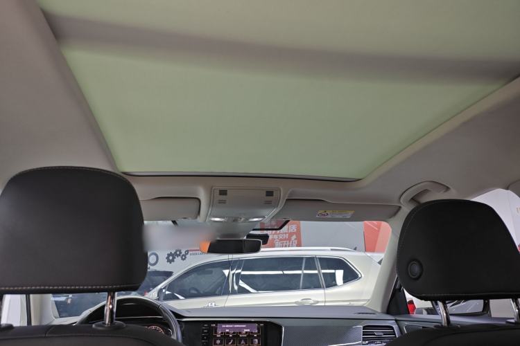 Used Volkswagen Tayron 2020 330TSI Two-Wheel Drive Luxury Connected Pro Edition
