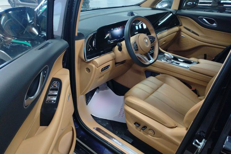 Used VOYAH Dream 2022 0-Emission Version Plus Intelligent Driving Package 475 km