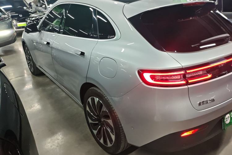 Used Hima AITO M5 2022 Extended-Range Four-Wheel Drive Performance Version
