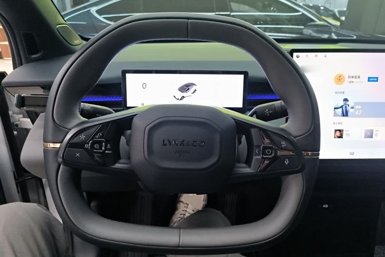 Used Lynk & Co Z20 2025 530 km Range Rear-Wheel Drive Pro
