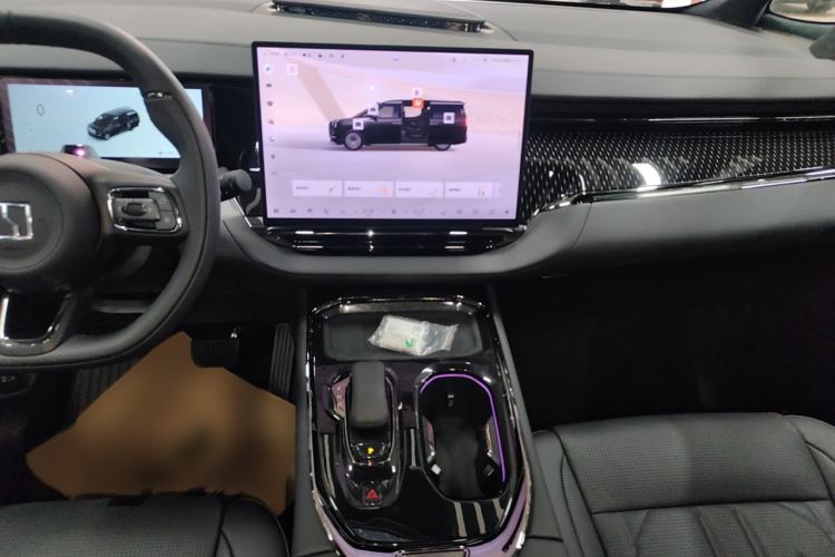 Used Zeekr 009 2024 7-Seater Aisle Version 108 kWh
