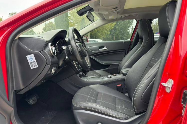 Used Mercedes-Benz GLA 2015 GLA 200
