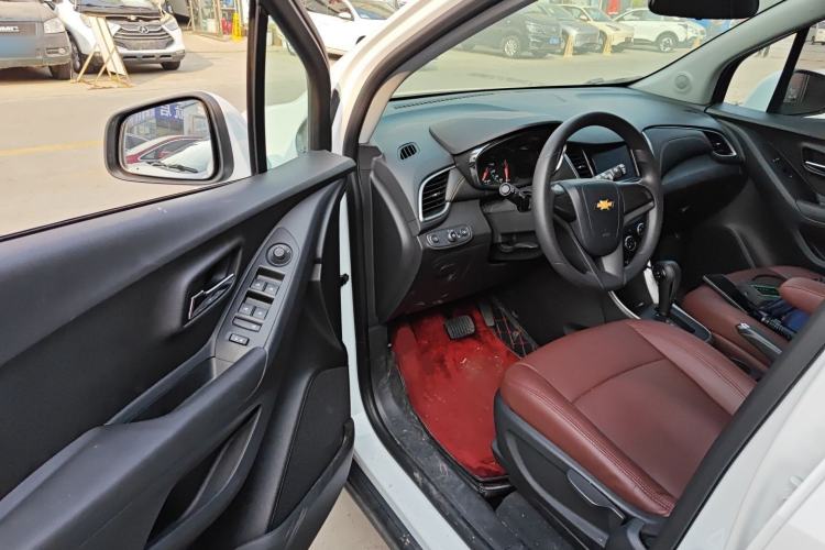 Used Chevrolet Trax 2018 330T Automatic Two-Wheel Drive Elite Model
