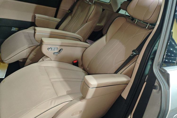 Used XPeng X9 2024 702 Ultra-Long Range Pro
