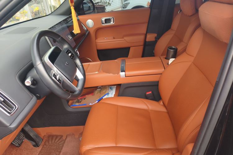 Used Li Auto L8 2023 Pro Model
