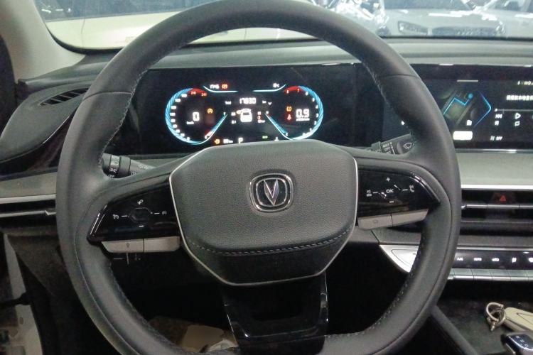 Used Changan Eado 2024 PLUS Blue Whale NE 1.4T GDI DCT High-Energy Edition