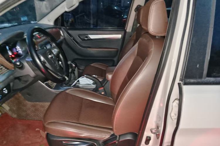 Used  T8 2018 2.0T Diesel Two-Wheel Drive Prestige Version Big Double HFC4DB2-1D1
