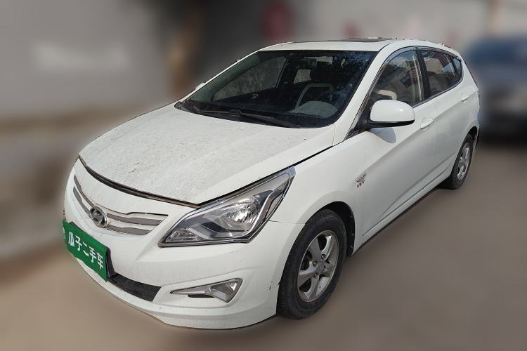 Used Hyundai Verna Ray 2014 1.4L Automatic GLX
