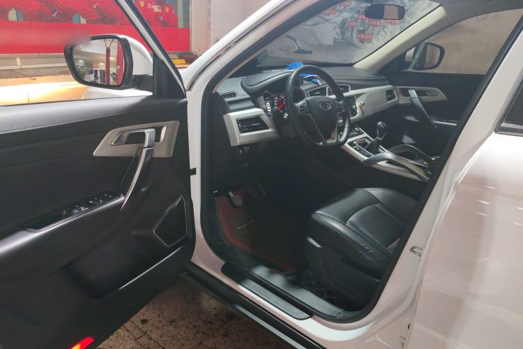 Used Geely Auto Emgrand X7 Sport 2020 1.8TD Manual Two-Wheel Drive Zhiya Model
