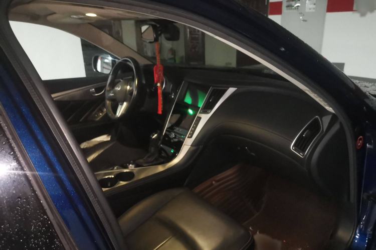 Used Infiniti Q50L 2018 2.0T Enjoyment Version China V Standard
