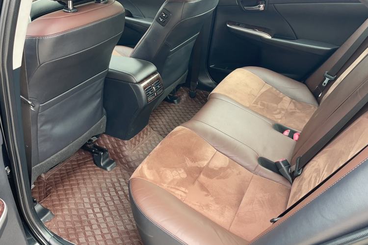 Used Toyota Camry 2016 2.5G 10th Anniversary Deluxe Navigation Edition
