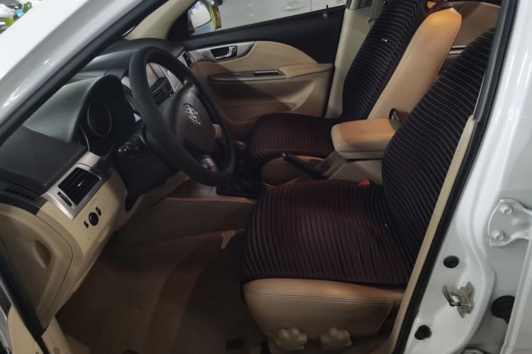 Used Buick Excelle 2013 1.5L Manual Classic Model
