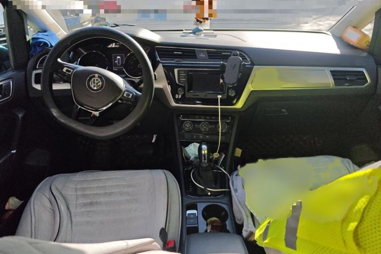 Used Volkswagen Touran 2016 Volkswagen Touran L 280TSI DSG Comfort Edition
