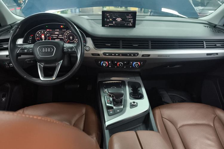 Used Audi Q7 2019 45 TFSI Comfort Model