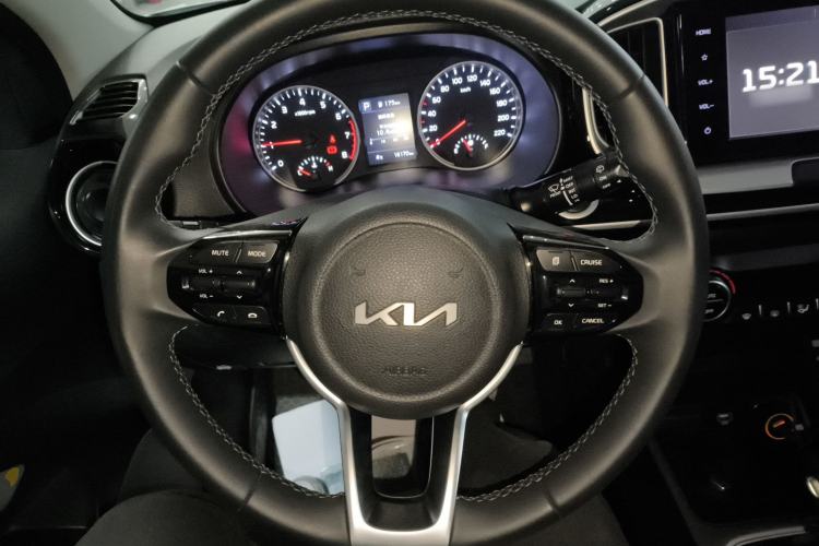 Used Kia kx1 Stonic 2021 1.4L CVT Sunroof Model
