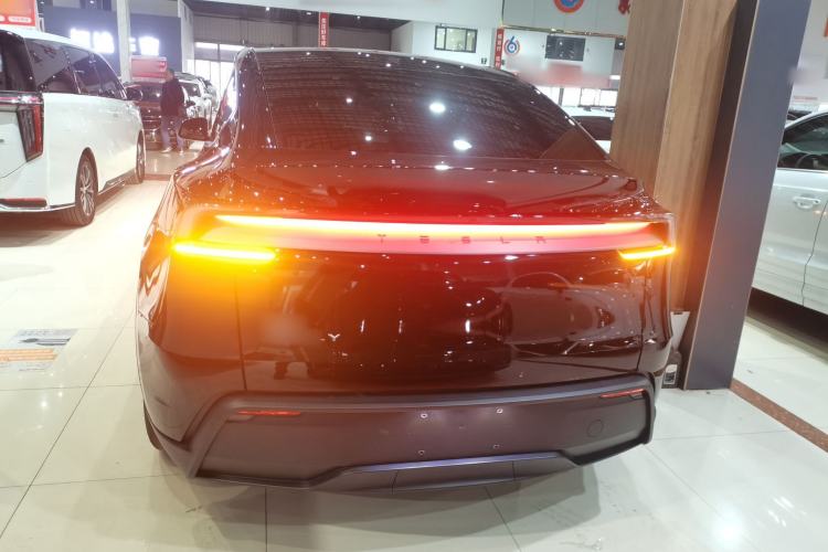 Used Tesla Model Y 2026 Rear-Drive Model
