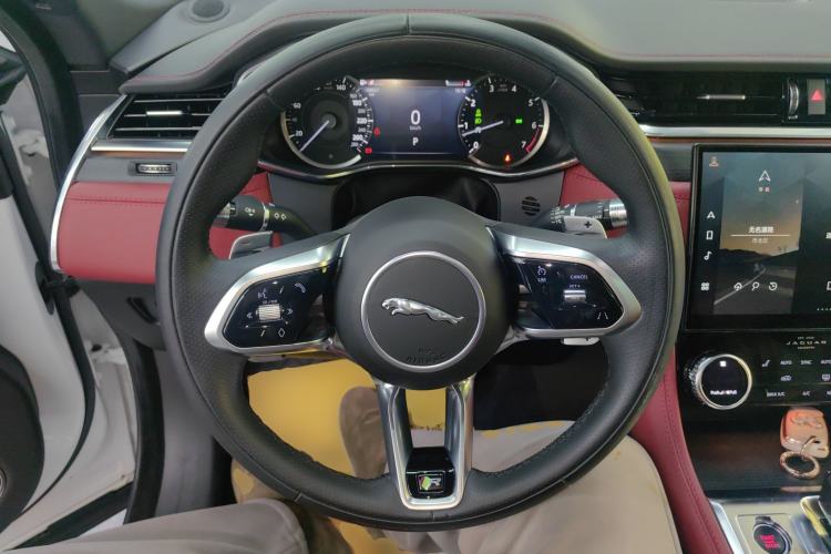 Used Jaguar F-PACE 2022 P250 R-Dynamic BLACK
