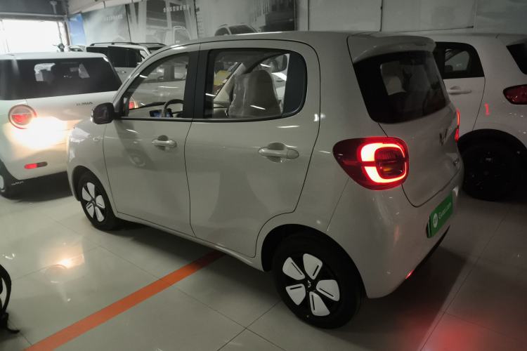 Used Wuling Hongguang MINIEV 2025 Four-Door Version Advanced Edition
