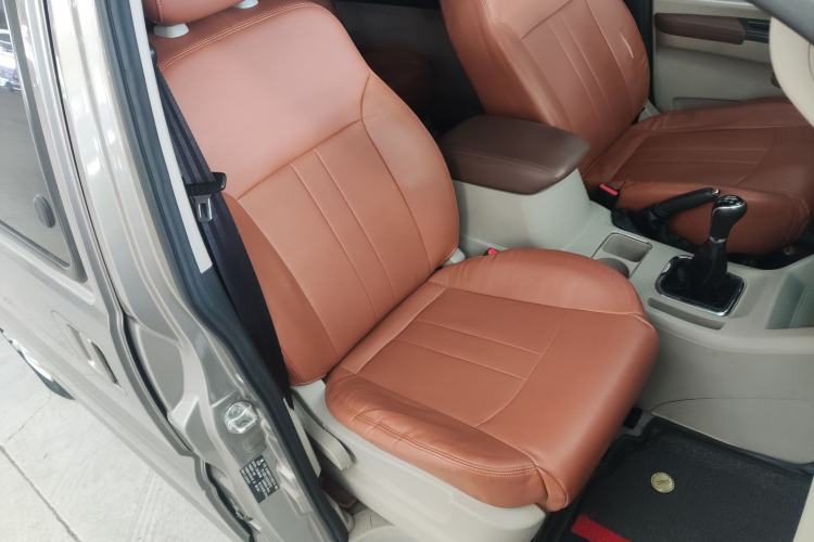 Used FORTHING Lingzhi 2019 M5L 1.6L 7-Seater Standard Model China VI
