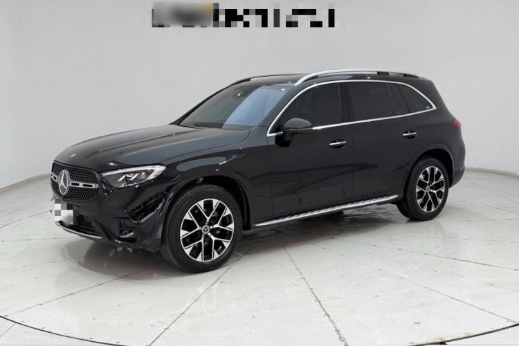 Used Mercedes-Benz GLC 2023 GLC 260 L 4MATIC Luxury Model 5 Seats
