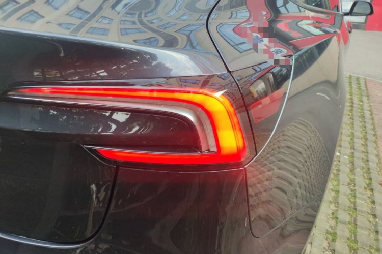 Used Tesla Model 3 2023 Long-Range All-Wheel-Drive Version