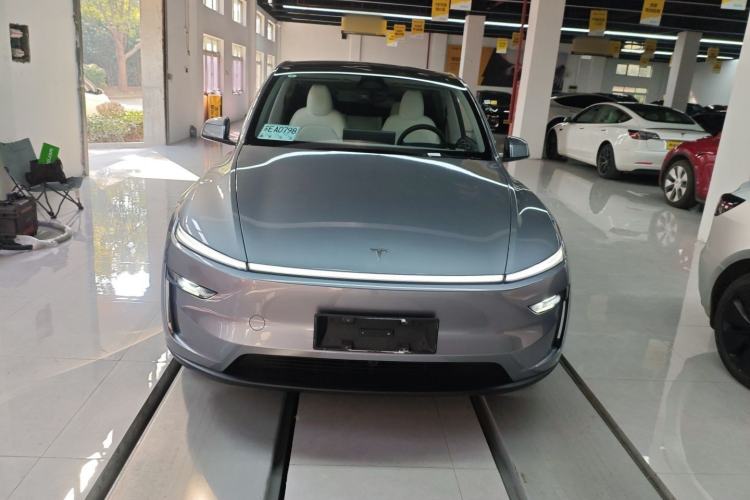 Used Tesla Model Y 2025 Rear-Wheel Drive First Edition