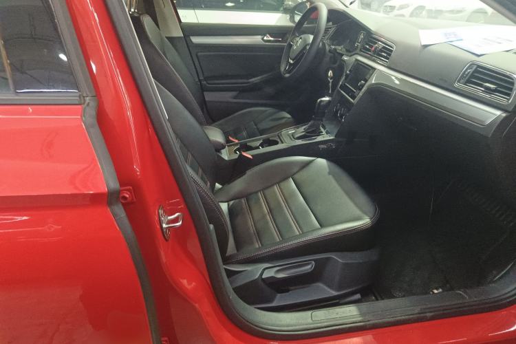 Used Volkswagen Lamando 2019 230TSI DSG Fashion Edition China VI