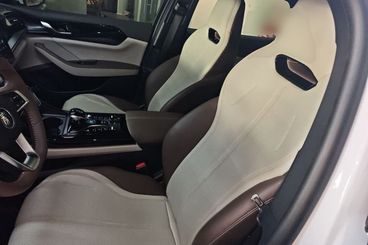 Used BYD Qin PLUS 2024 HONOR Edition DM-i 55KM Leading Model
