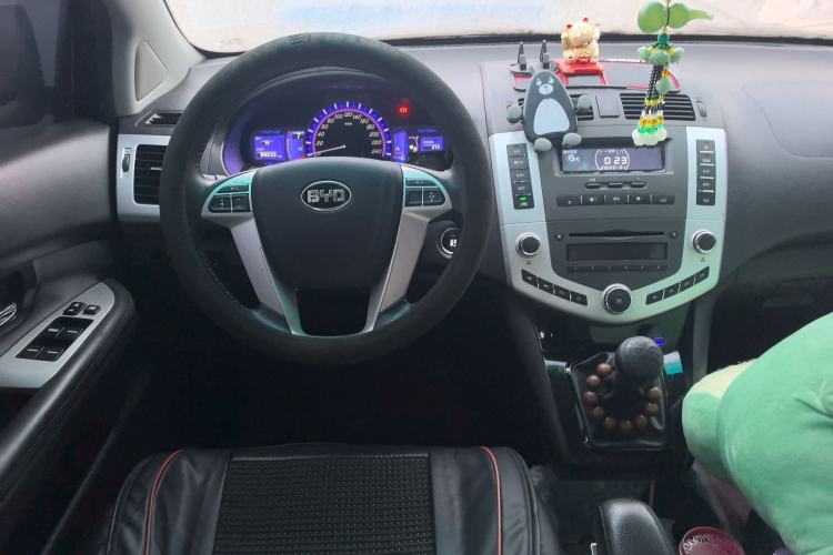 Used BYD S6 2013 Platinum Edition 2.0L Manual Luxury Model