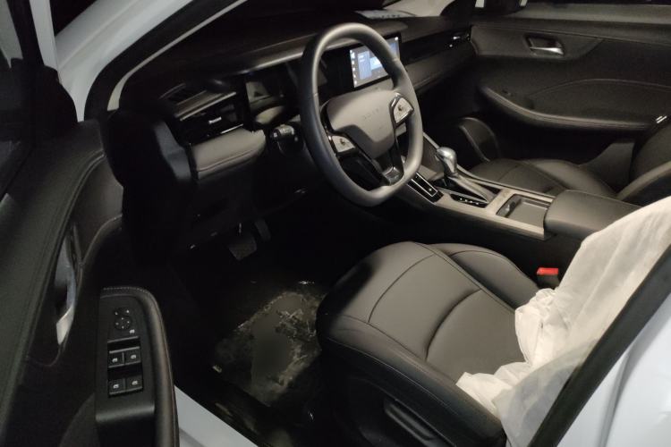 Used Roewe i5 2023 1.5L CVT Luxury Edition
