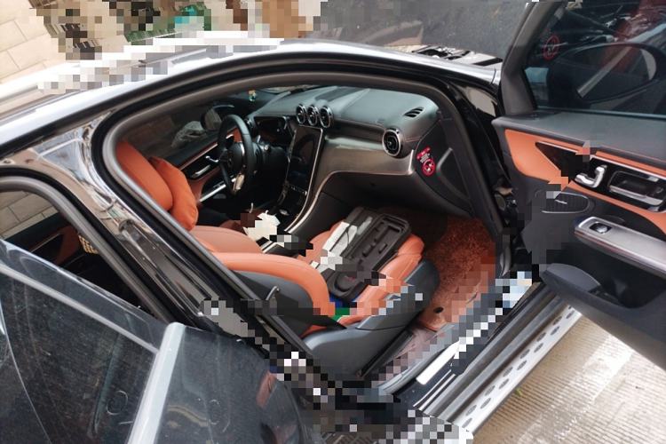 Used Mercedes-Benz GLC 2023 Facelift GLC 260 L 4MATIC Dynamic Version 5 Seats
