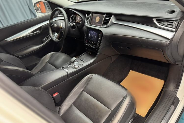 Used Infiniti QX50 2018 2.0T Two-Wheel Drive Fashion Edition
