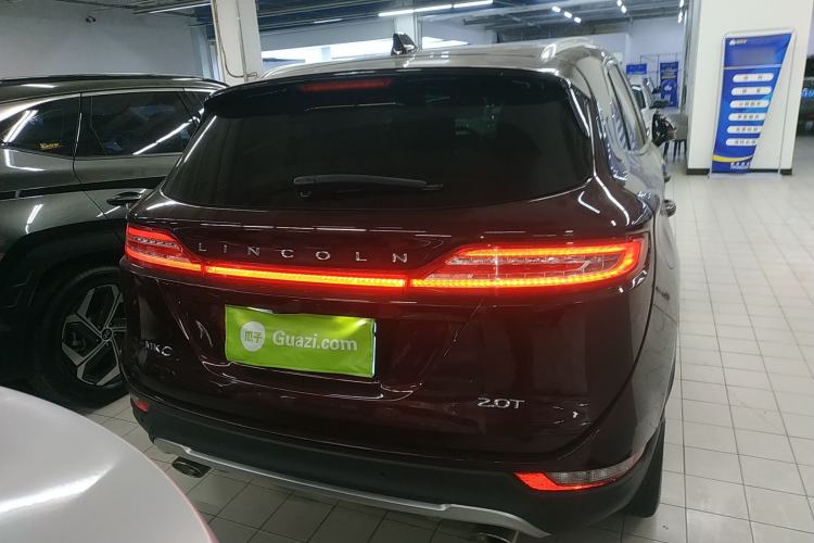 Used Lincoln MKC 2017 2.0T Two-Wheel-Drive Luxury Edition