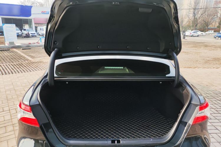 Used Toyota Camry 2023 2.0G Luxury Edition