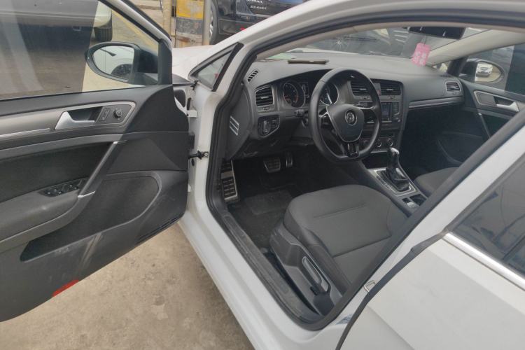 Used Volkswagen Golf 2015 1.4TSI Automatic Comfort Model