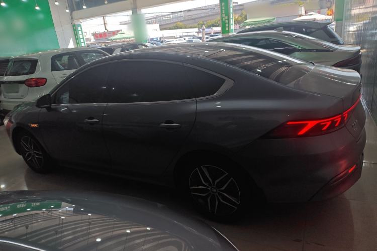 Used BYD Qin PLUS 2021 EV 500KM Luxury Model
