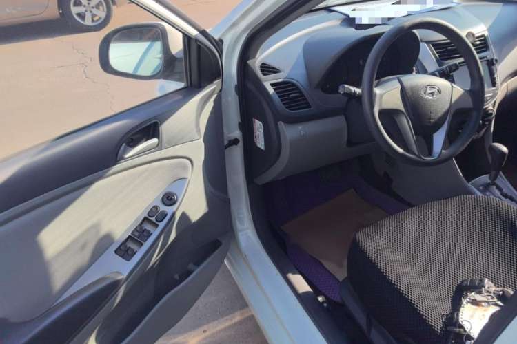 Used Hyundai Verna 2014 1.4L Automatic Smart GLS
