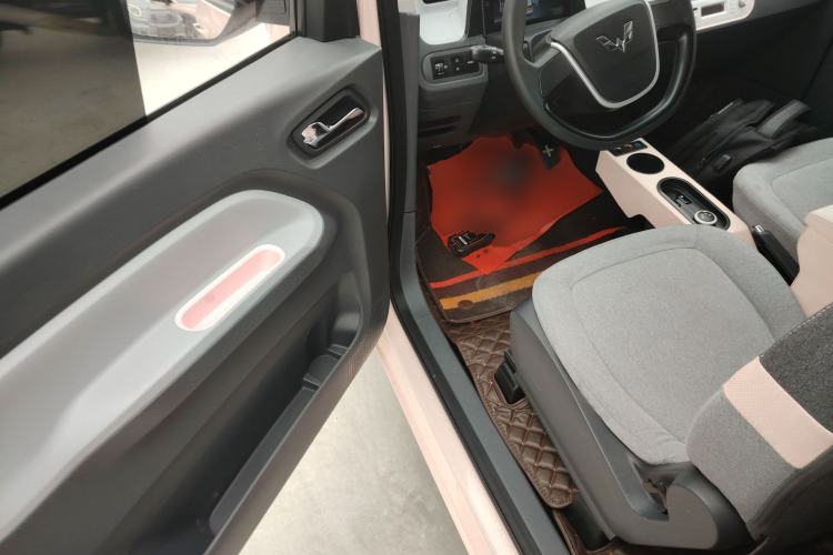 Used Wuling Hongguang MINIEV 2021 Macaron Fashion Model Lithium Iron Phosphate
