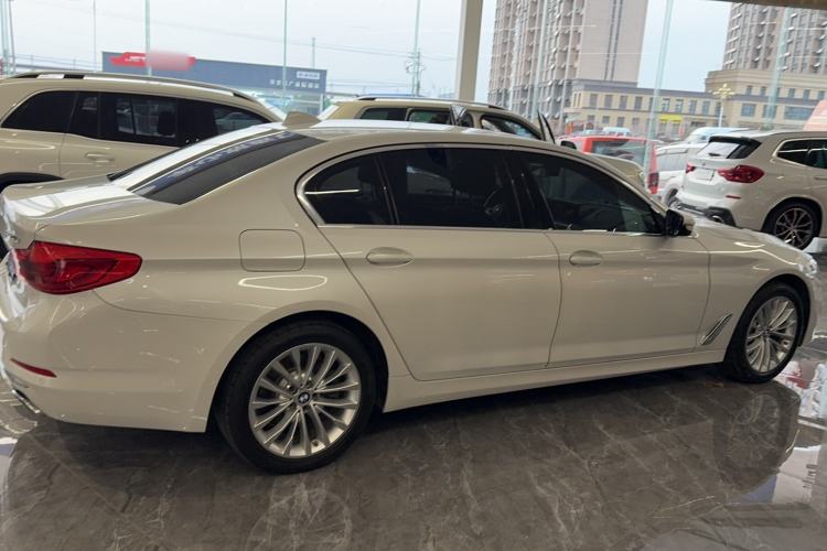 Used BMW 5 Series 2019 Facelifted 525Li Luxury Package
