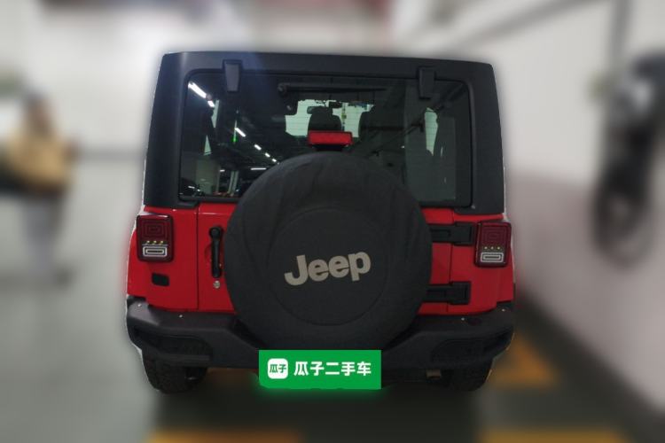 Used  Wrangler 2015 3.0L Sahara Four-Door Comfort Edition
